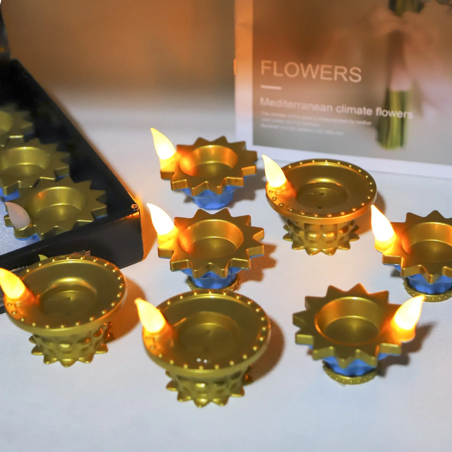 Decor Lighting India - 12 stks Elektrische Watersensor Kaars Flicker
