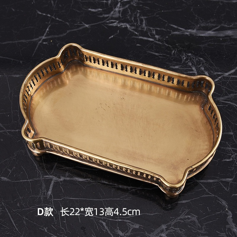 Decor Lighting India - Geïmporteerd messing decoratief dienblad uit India,