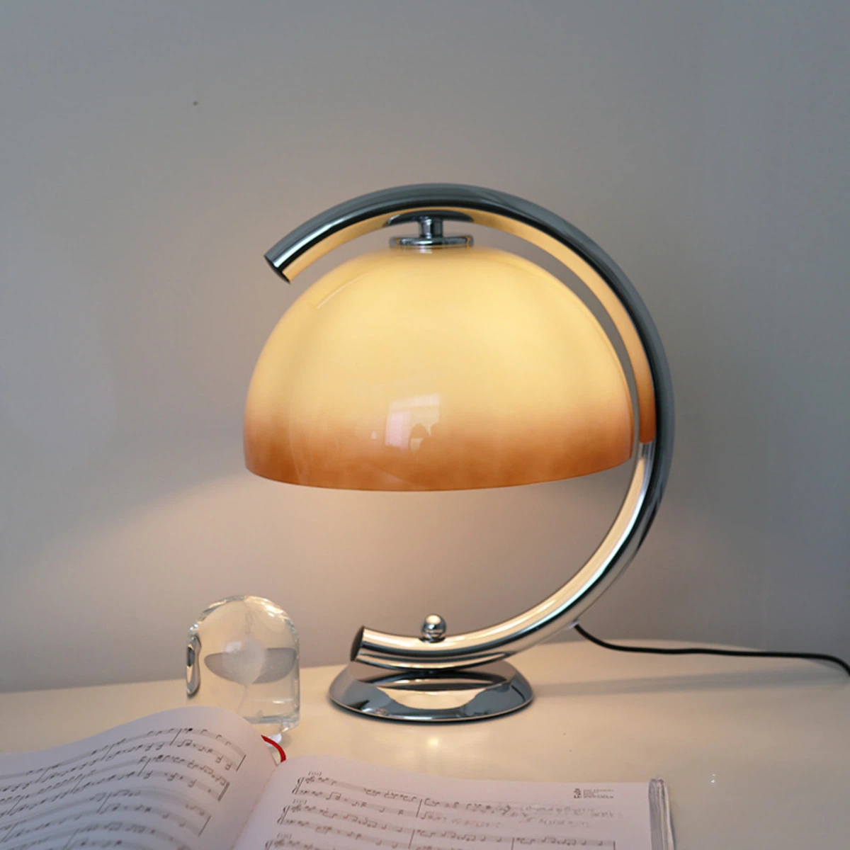 Bauhaus-stijl Metalen Tafellam - Decor Lighting Uk recensie en prijs